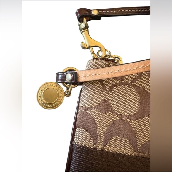Coach Signature C Logo Wristlet Brown and Khaki - Picture 4 of 5
